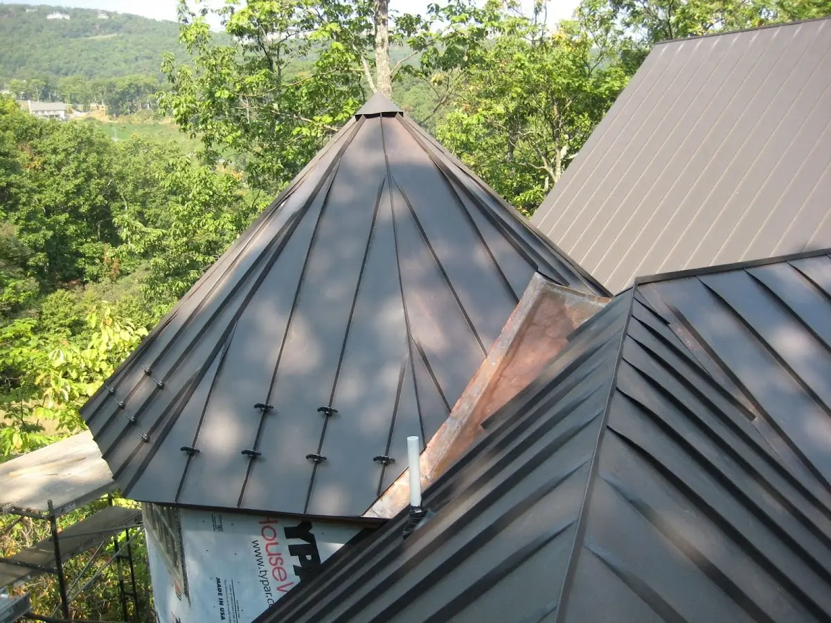Professional Roof Tarp Installation by Craftsman Roofing in Bashan